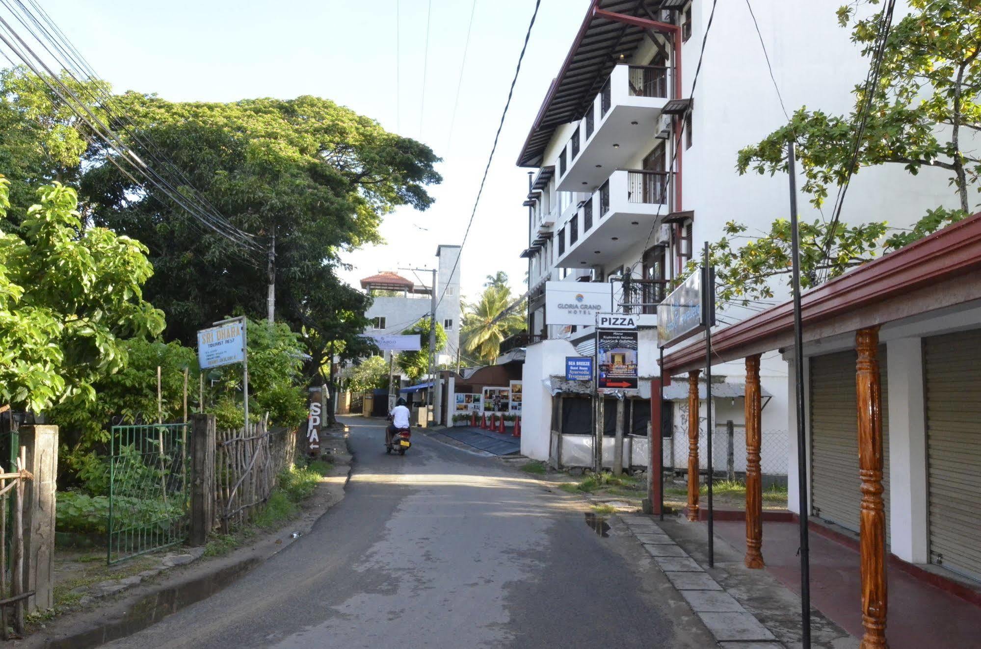 Gloria Grand Hotel Unawatuna Exterior foto