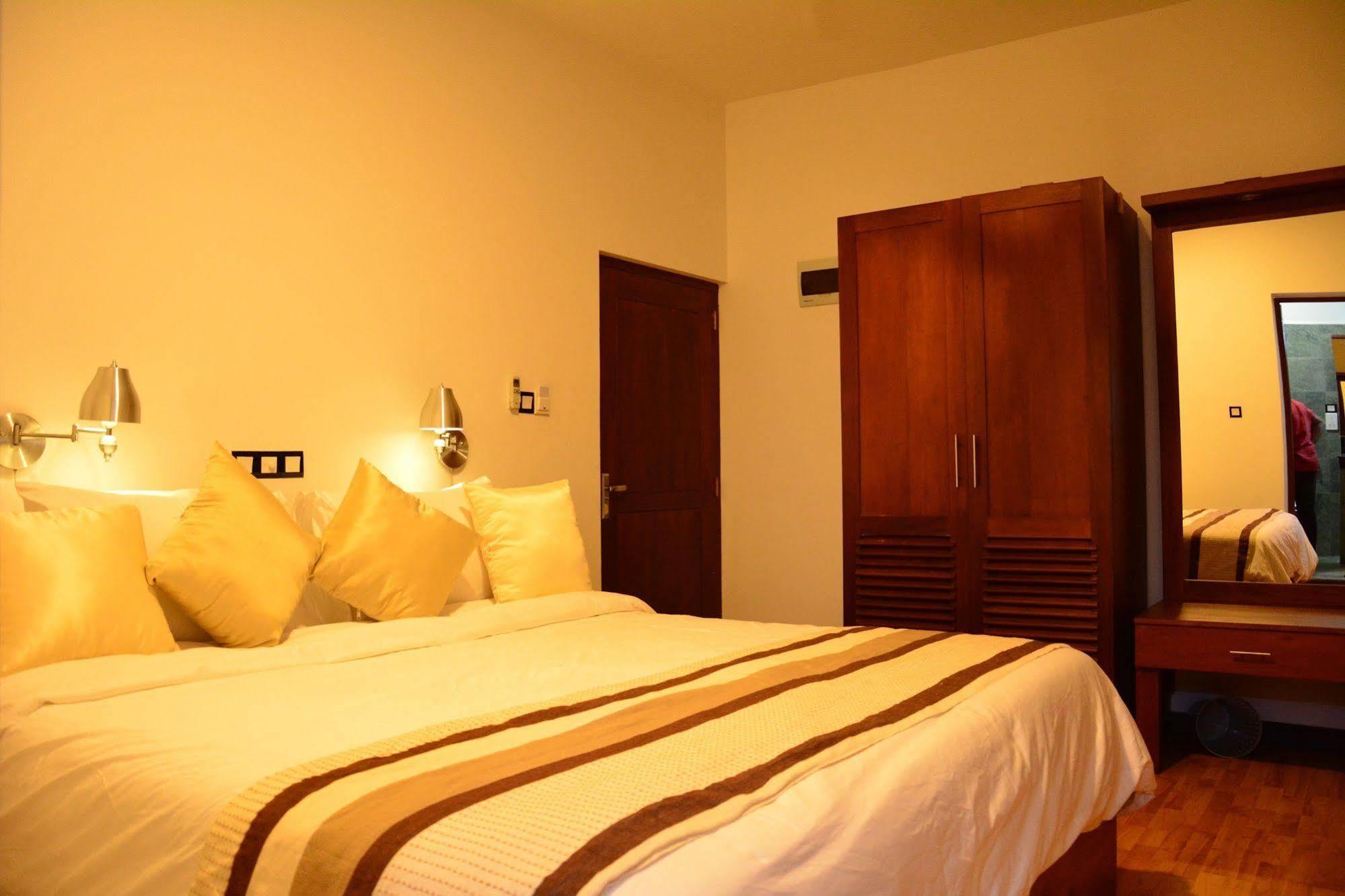 Gloria Grand Hotel Unawatuna Exterior foto